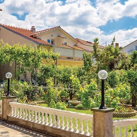 In Rab With Kitchen *