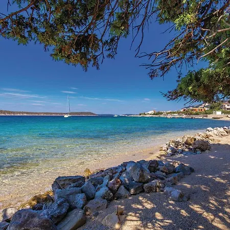 In Rab With Kitchen Barbat na Rabu