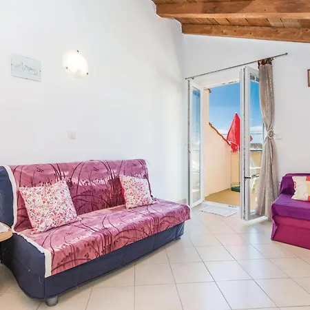 In Rab With Kitchen Apartament *