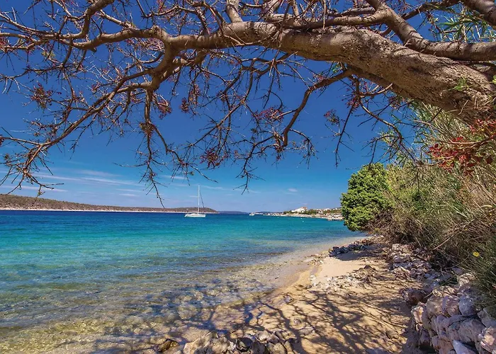 דירה In Rab With Kitchen *