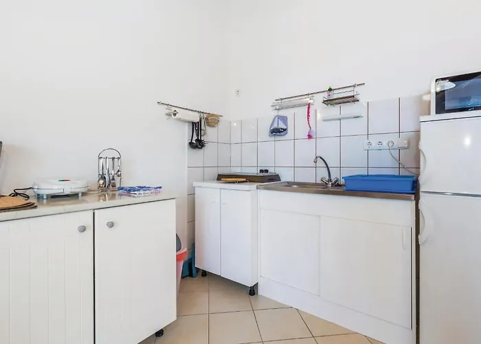 In Rab With Kitchen *