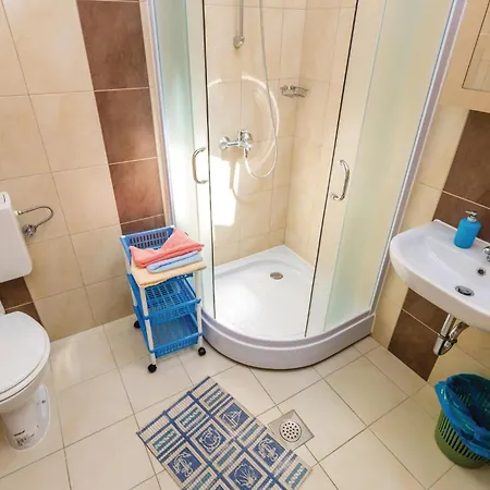 Appartement In Rab With Kitchen *