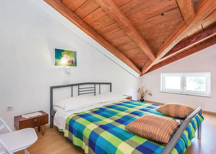 In Rab With Kitchen Appartamento