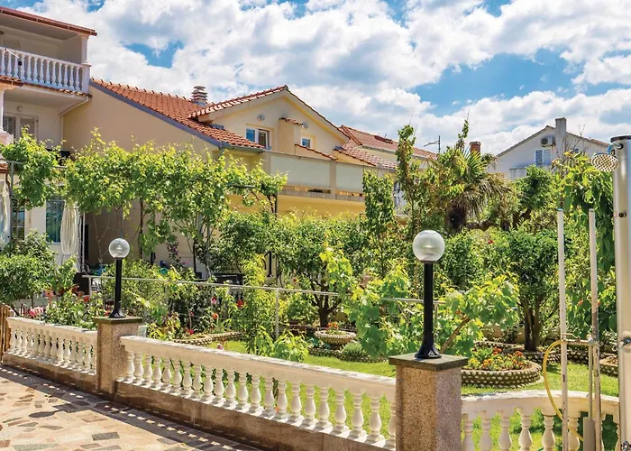 In Rab With Kitchen *