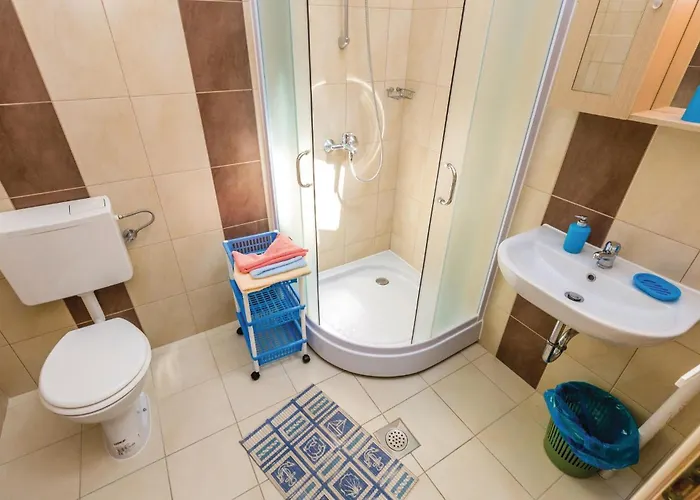 Appartamento In Rab With Kitchen *